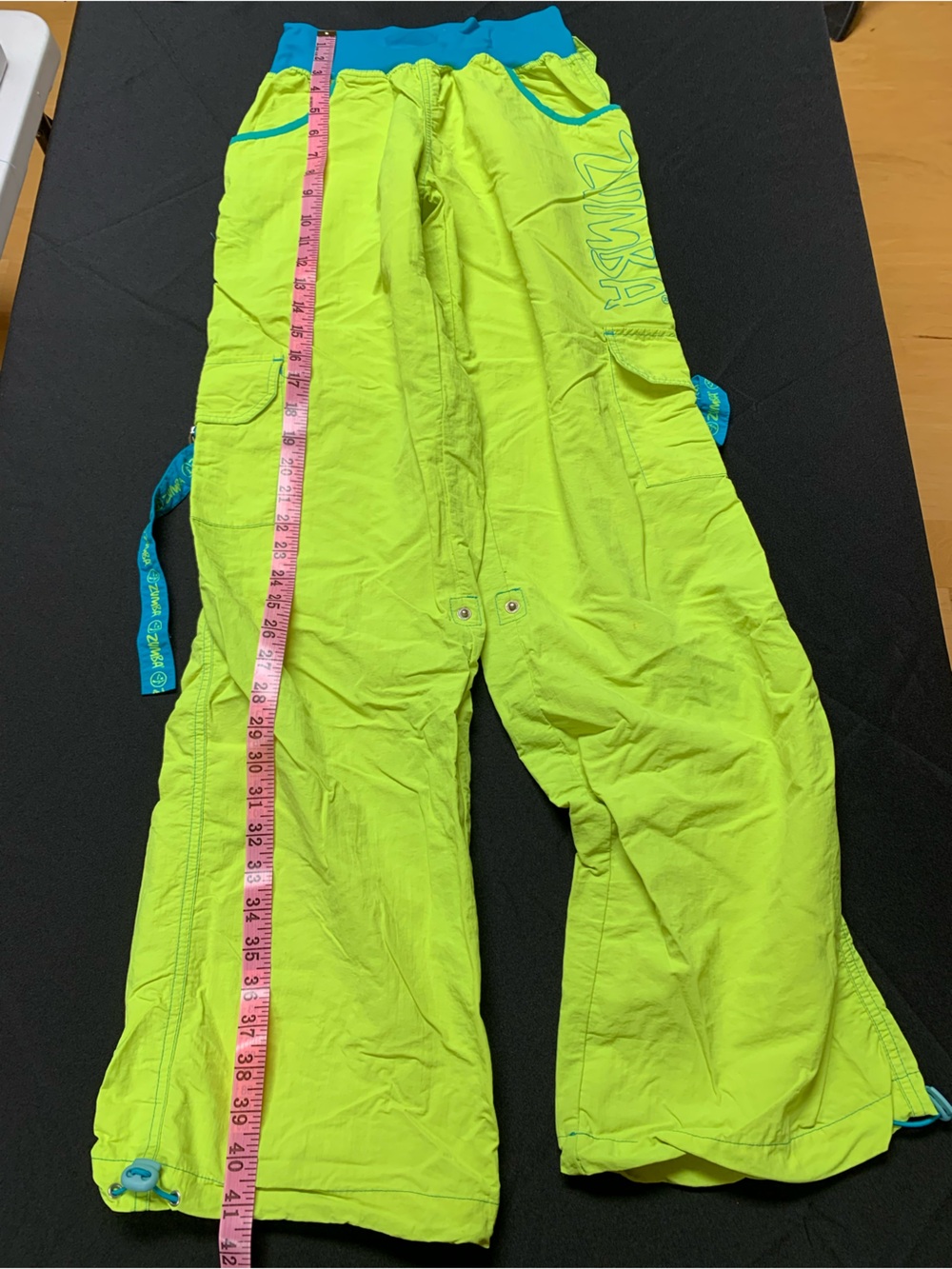 Zumba Wear Cargo Pants. Small like new - Picture 3 of 7